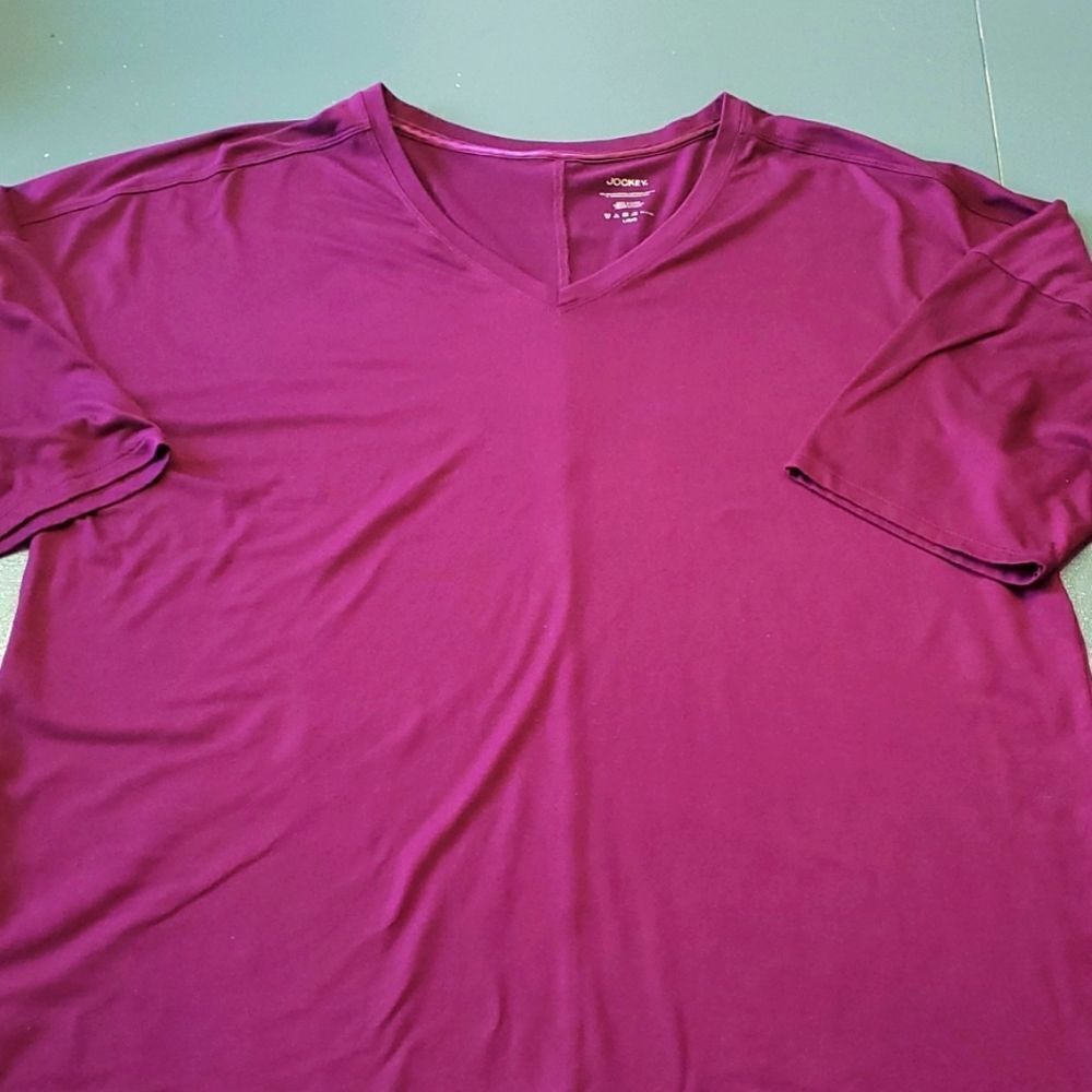 JOCKEY women's short sleeves tee shirt.‎ Purple, size large. Very soft.